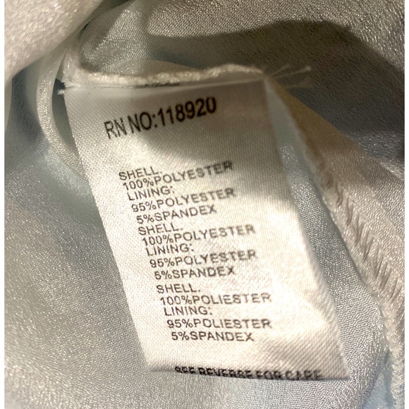 LUCY PARIS NWT STUNNING EMBROIDERED CUTOUT LIGHT BLUE & WHITE LINED TOP  SIZE S - Picture 15 of 15